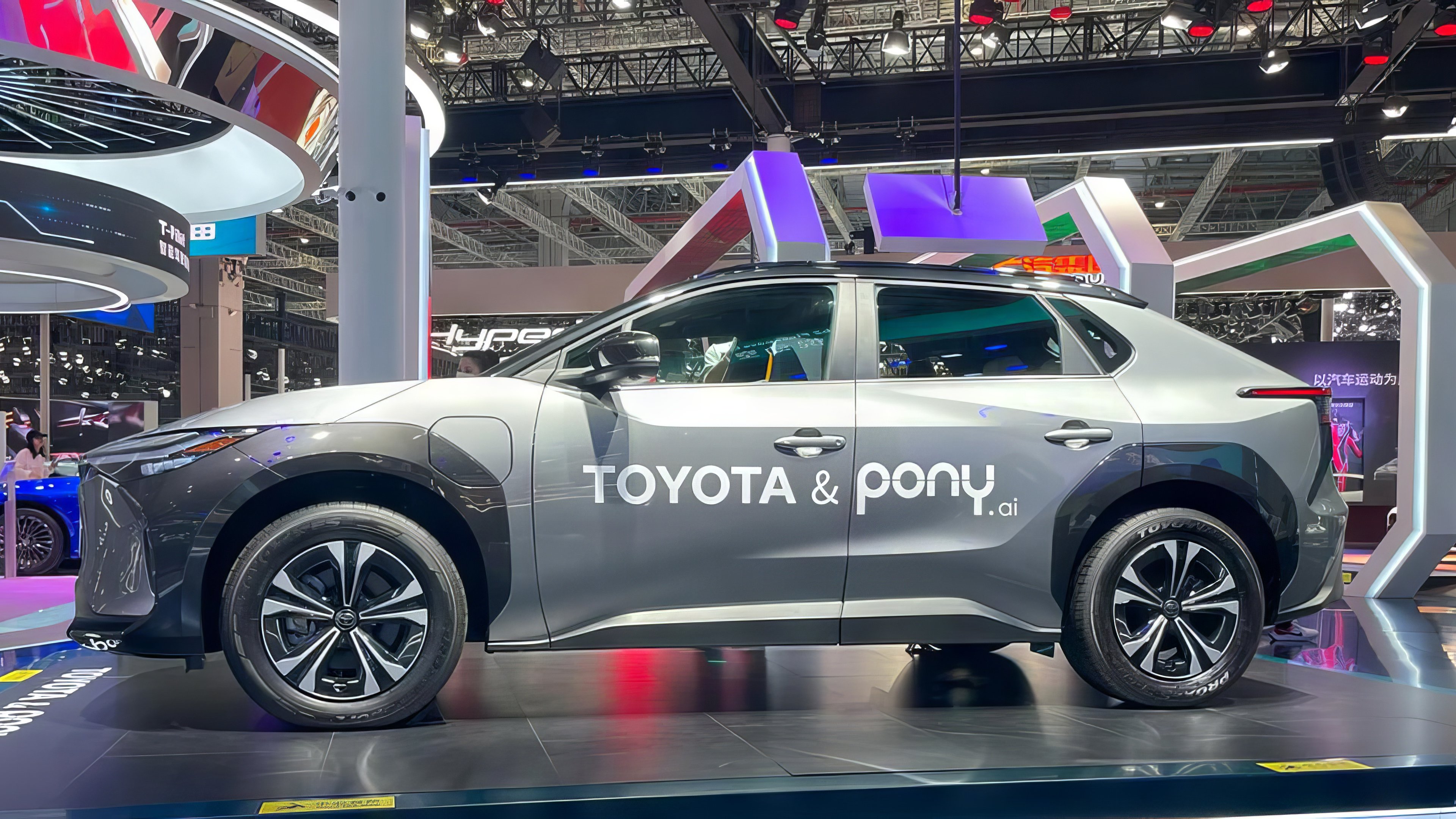 Toyota bZ Robotaxi side view