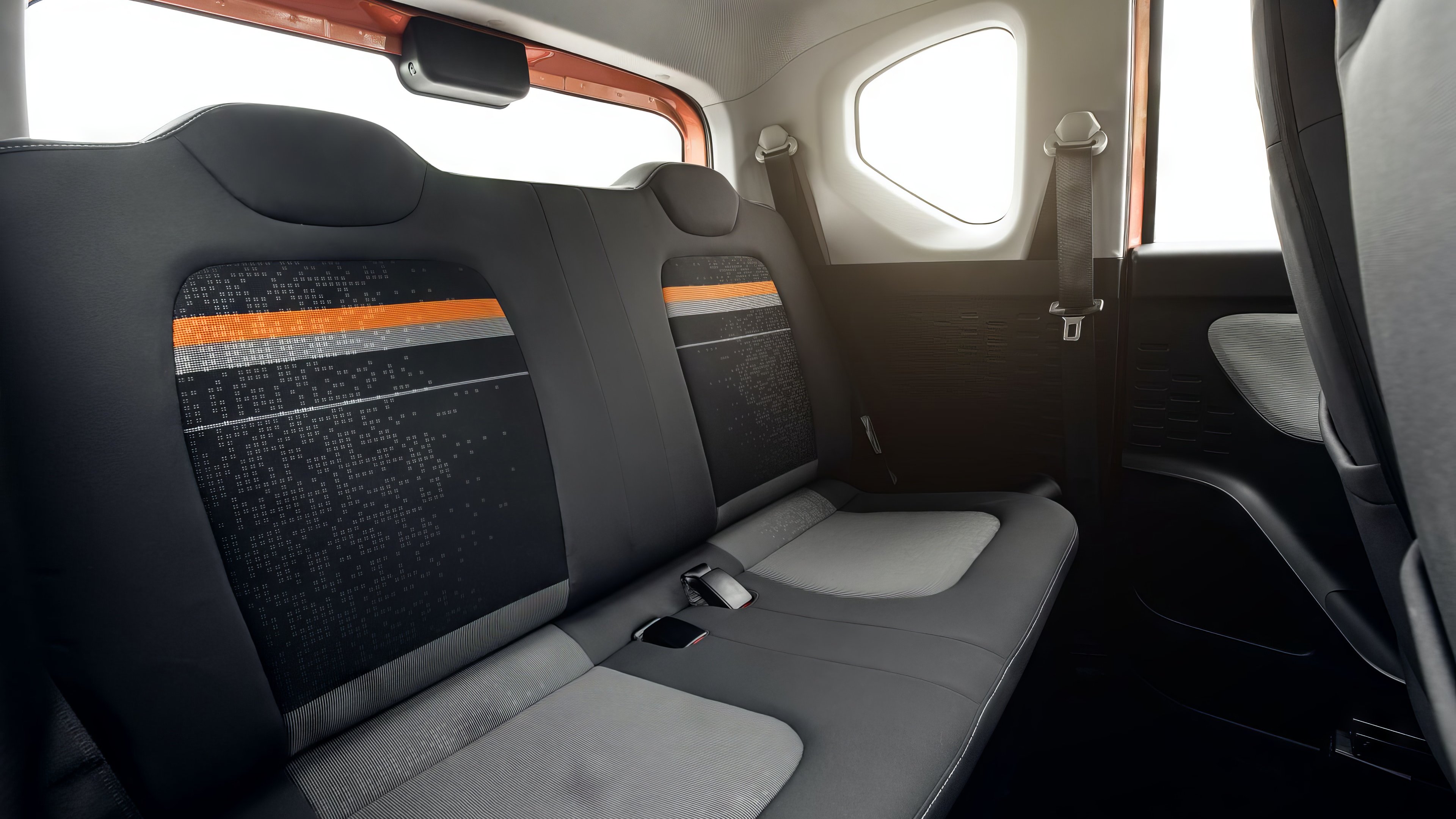 Wuling Mini EV Hatchback | Cabrio misc view